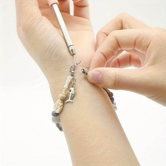 Outil Crochet pour Bijoux – Facilite la Mise et le Retrait des Bracelets et Colliers