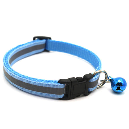 Collier réfléchissant pour chat avec porte-AirTag et clochette – Collier réglable pour visibilité nocturne