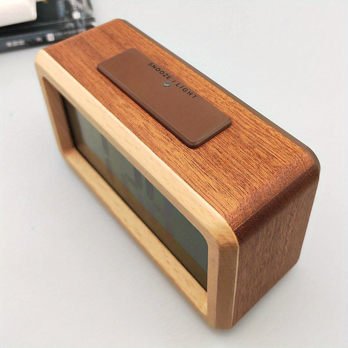 Réveil digital en bois – Écran LED avec température et date