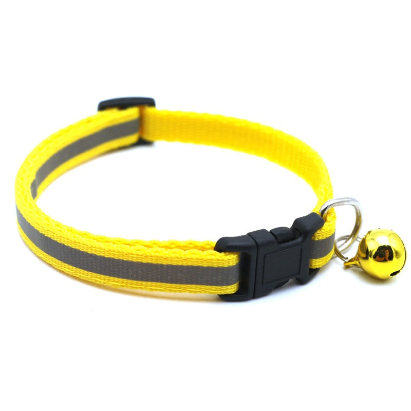 Collier réfléchissant pour chat avec porte-AirTag et clochette – Collier réglable pour visibilité nocturne