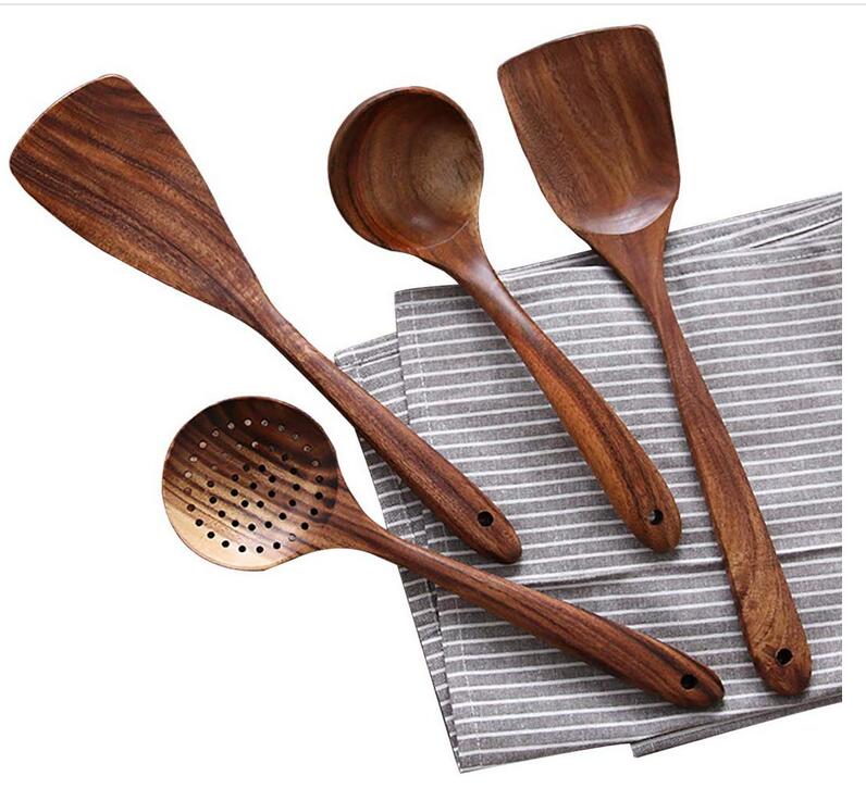Ensemble de Cuisine en Bois Naturel – Cuisine Durable et Stylée