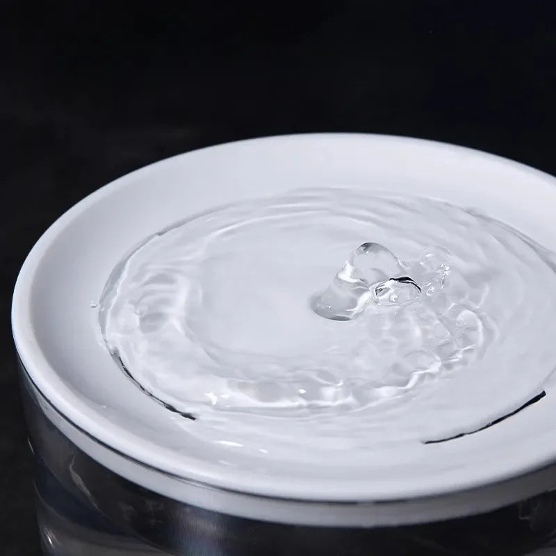 Fontaine à Eau Automatique pour Animaux - Hydratation Silencieuse et Élégante