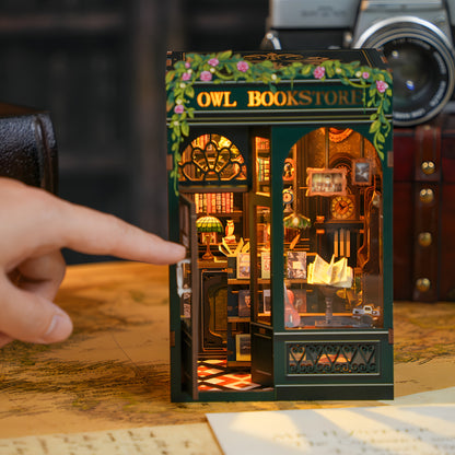 Boutique de livres miniature DIY Hiboux – Kit 3D en bois avec éclairage pour décoration créative