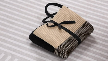 Panier à linge bicolore élégant - Grand volume, pratique et durable